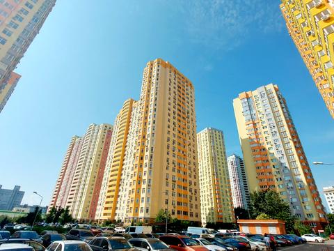 квартира за адресою Сім'ї Кульженків вул. (Петра Дегтяренка), 37