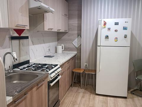 квартира за адресою Богдана Хмельницького вул., 1