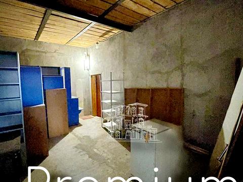 квартира по адресу Вячеслава Черновола ул., 111