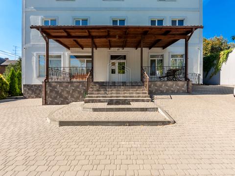 коммерческая по адресу Лауреатская ул., 8