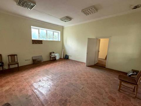комерційна за адресою Стрийська вул., 45
