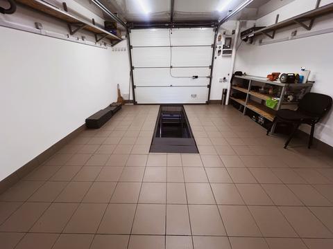 паркомісце за адресою Теплична вул., 38