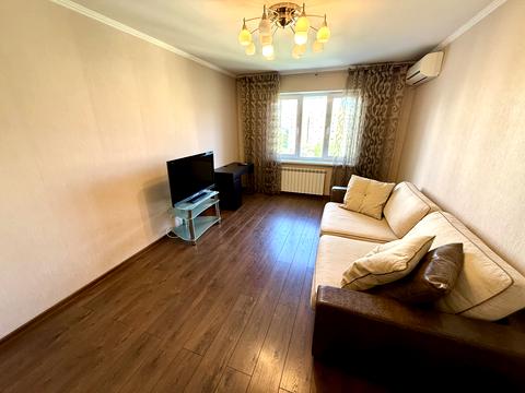 квартира за адресою Ревуцького вул., 21