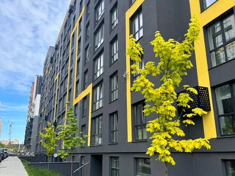 комерційна за адресою Залізнична вул., 9-Б