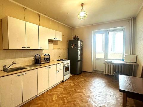 квартира за адресою Анни Ахматової вул., 16-Б