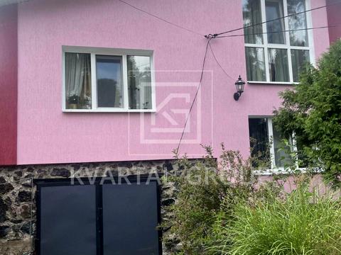 дом по адресу Українська ул.