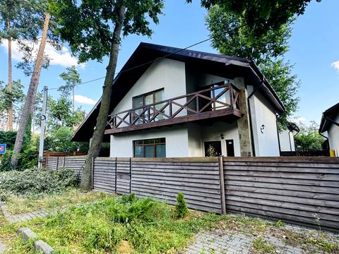 будинок за адресою Володимира Івасюка вул. (Грибоєдова)