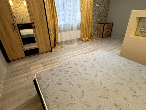 квартира за адресою Перлинна вул., 7