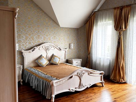 будинок за адресою с. Плюти, Абрикосова, 9