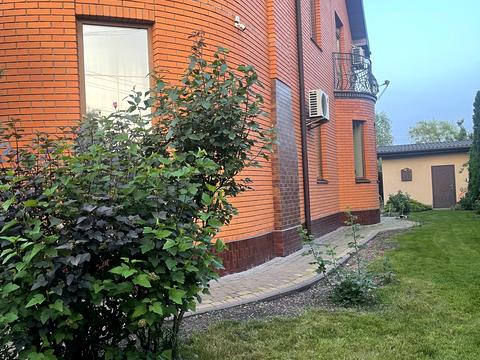 будинок за адресою 12-а Ентузіастів, 18