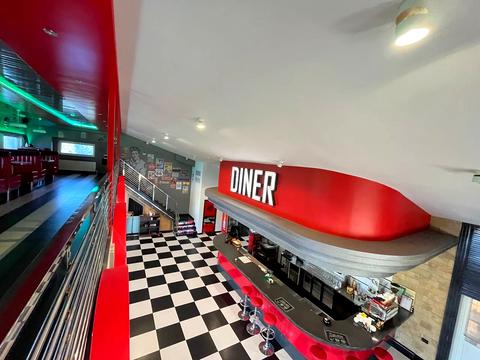 коммерческая по адресу гвардійська, 1