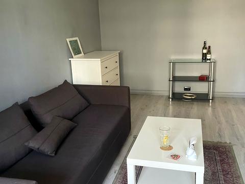 квартира за адресою Лариси Руденко вул., 15