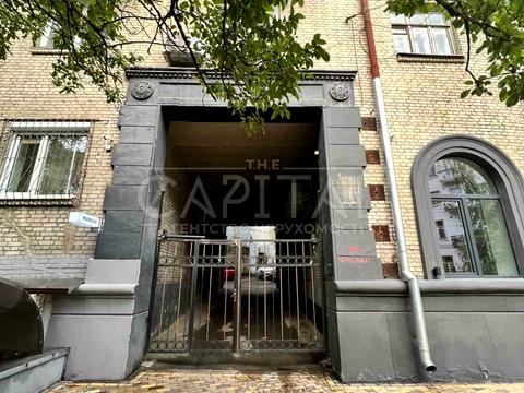 квартира за адресою Київ, Микільсько-Ботанічна вул., 2/14