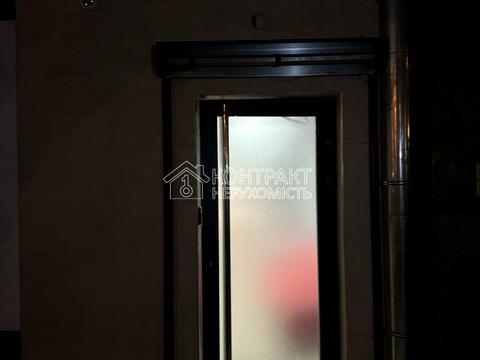 комерційна за адресою Науки, 37