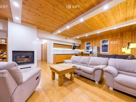 будинок за адресою Лісопарківська