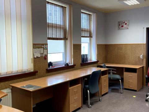 комерційна за адресою Миколи Міхновського бульв. (Дружби Народів), 14-16