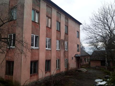 комерційна за адресою Заводська вул., 10