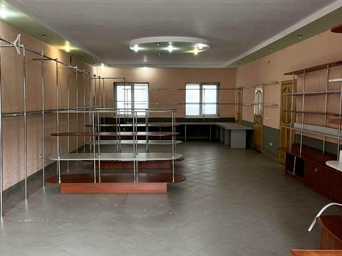 комерційна за адресою Лева Галицького вул., 1щ