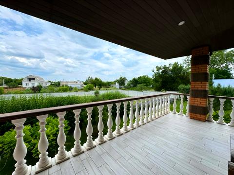 будинок за адресою Дніпрова, 31Б