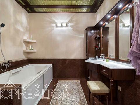 будинок за адресою Білої Акації вул., 32