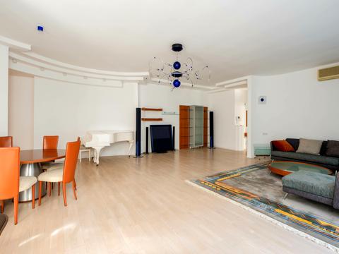 квартира за адресою Малопідвальна вул., 12/10