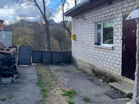 будинок за адресою Про. Набережний, 14
