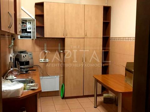 комерційна за адресою Волоська вул., 50-56