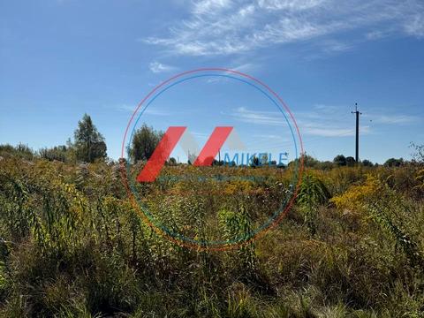 участок по адресу Комсомольська