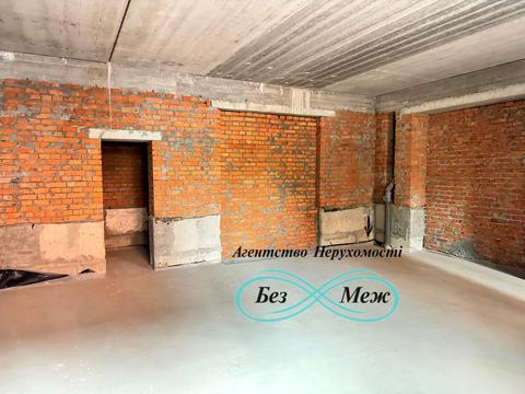 комерційна за адресою Щаслива вул., 11