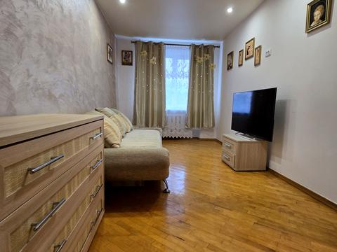 квартира за адресою Карпатська вул., 14