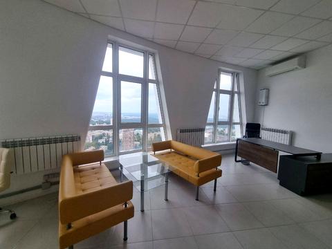 комерційна за адресою Кловський узвіз, 7