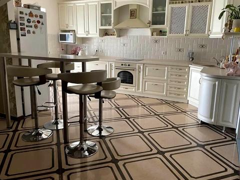 будинок за адресою Анатолія Луценка вул.