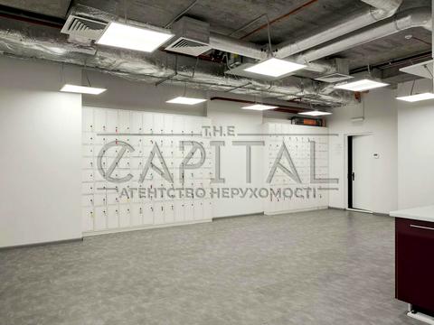 комерційна за адресою Ярославська вул., 58