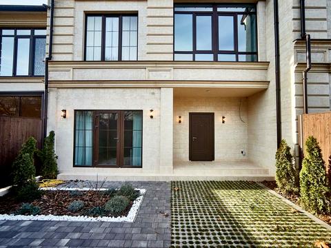 будинок за адресою Перлинна вул. ..