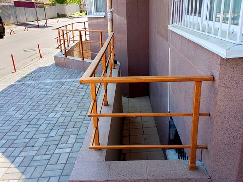 комерційна за адресою Середньофонтанська вул., 19г