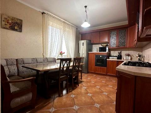 дом по адресу с. Лыще, Центральна