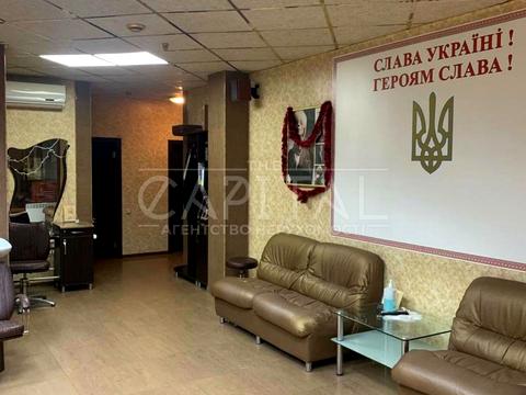 комерційна за адресою Празька вул., 31