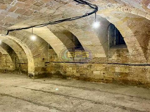 коммерческая по адресу Троицкая ул., 45