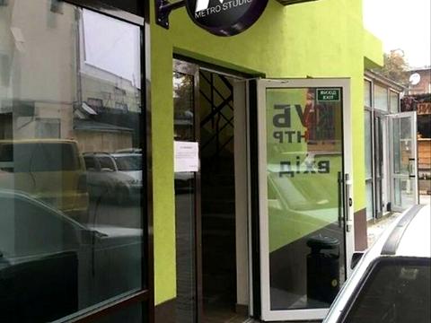 комерційна за адресою Подільська вул., 93/1