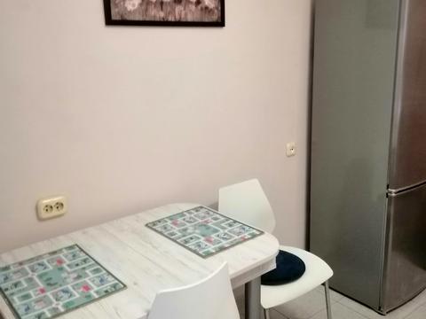 квартира за адресою Київ, Драгоманова вул., 44-А