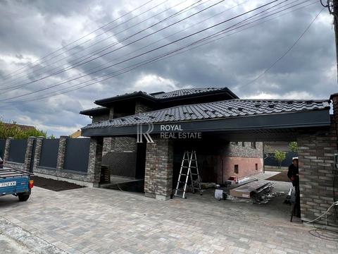 будинок за адресою с. Петропавлівська борщагівка, Соборна вул. ()
