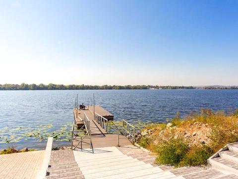 будинок за адресою Осіння, 2