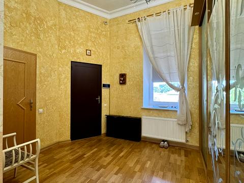 квартира за адресою Соборна вул. (Радянська), 40