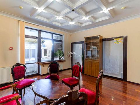 коммерческая по адресу Павла Загребельного ул. (Миколи Раєвського), 14