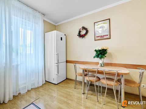 квартира за адресою Лариси Руденко вул., 10-В