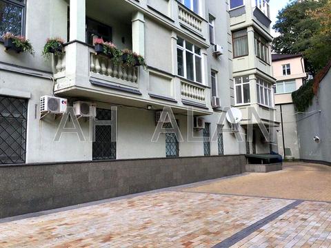 комерційна за адресою Олеся Гончара вул., 35