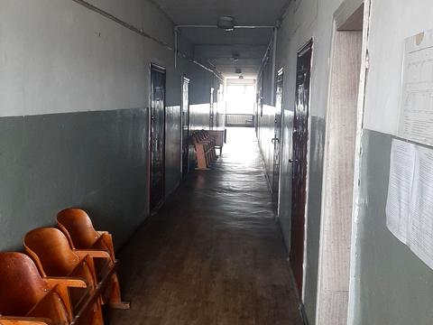 комерційна за адресою Інститутська вул., 4/1