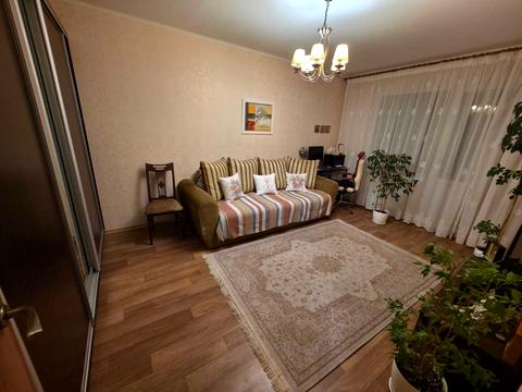 квартира за адресою Милославська вул., 16