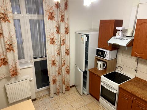 квартира за адресою Сім'ї Кульженків вул. (Петра Дегтяренка), 33