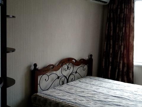 квартира за адресою Мистецька вул. (Землячки), 1